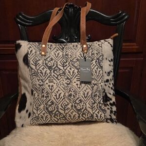 NWT Myra Large Leather Canvas Cowhide Cotton Rug Tote